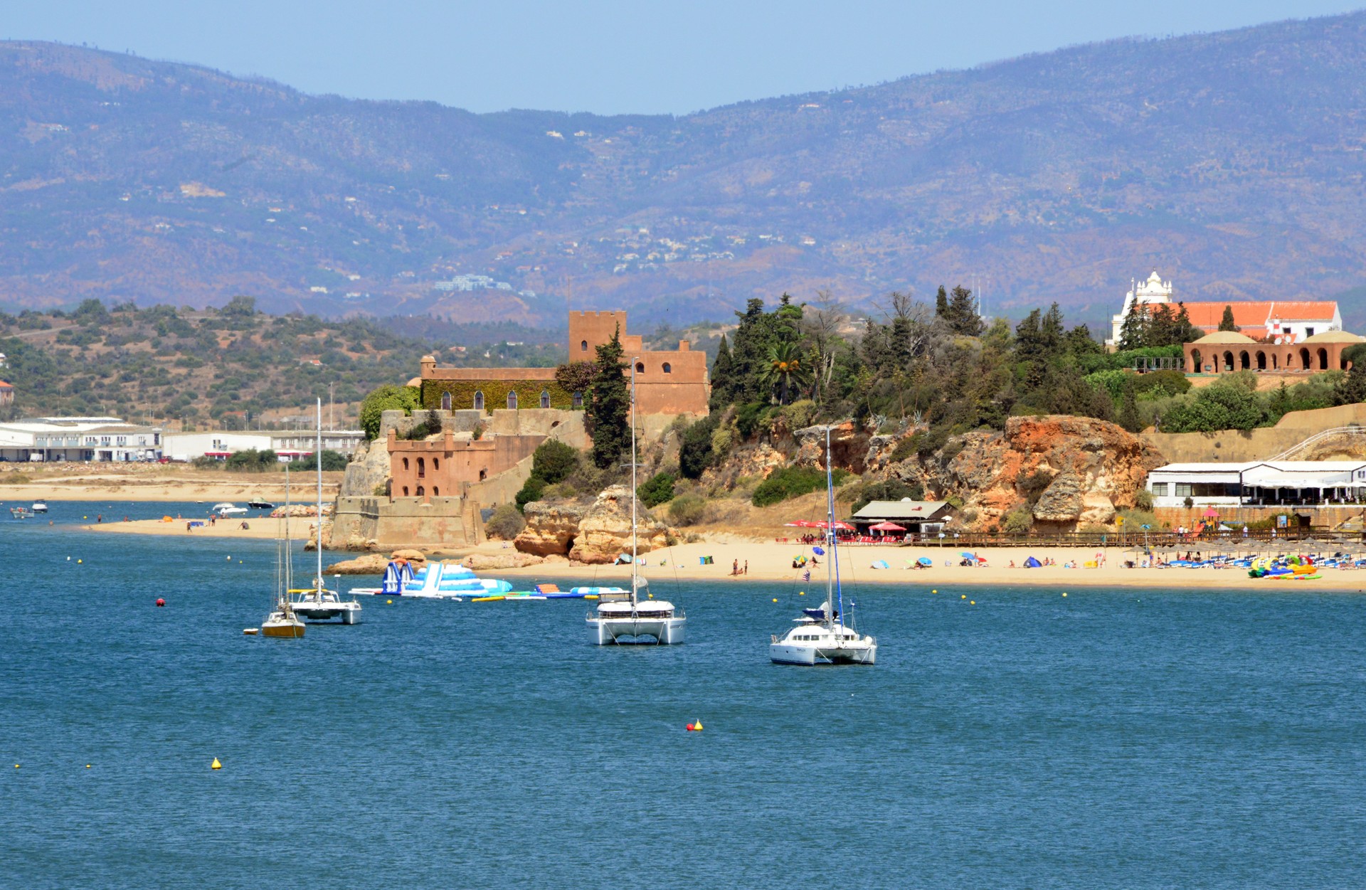 Praia Grande beach and the São João do Arade Fort, Ferragudo, Algarve, Portugal
